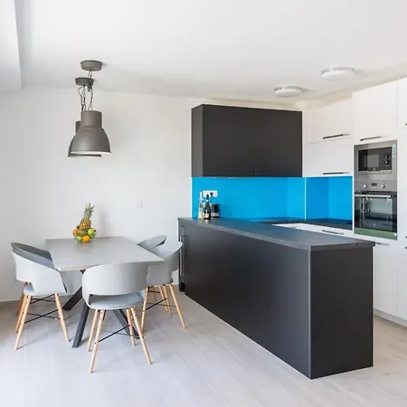 Bella Vista -