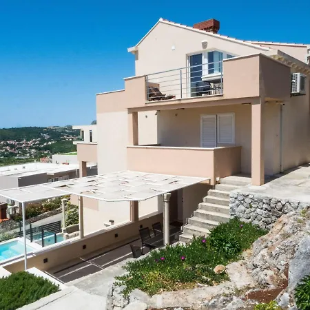 Bella Vista -