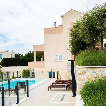 Apartman Bella Vista - *