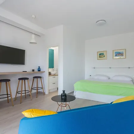 Bella Vista - مْليني