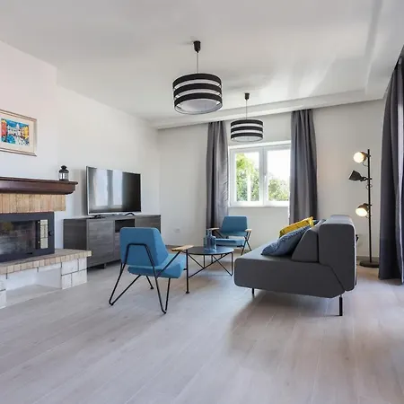 Bella Vista - Apartamento *